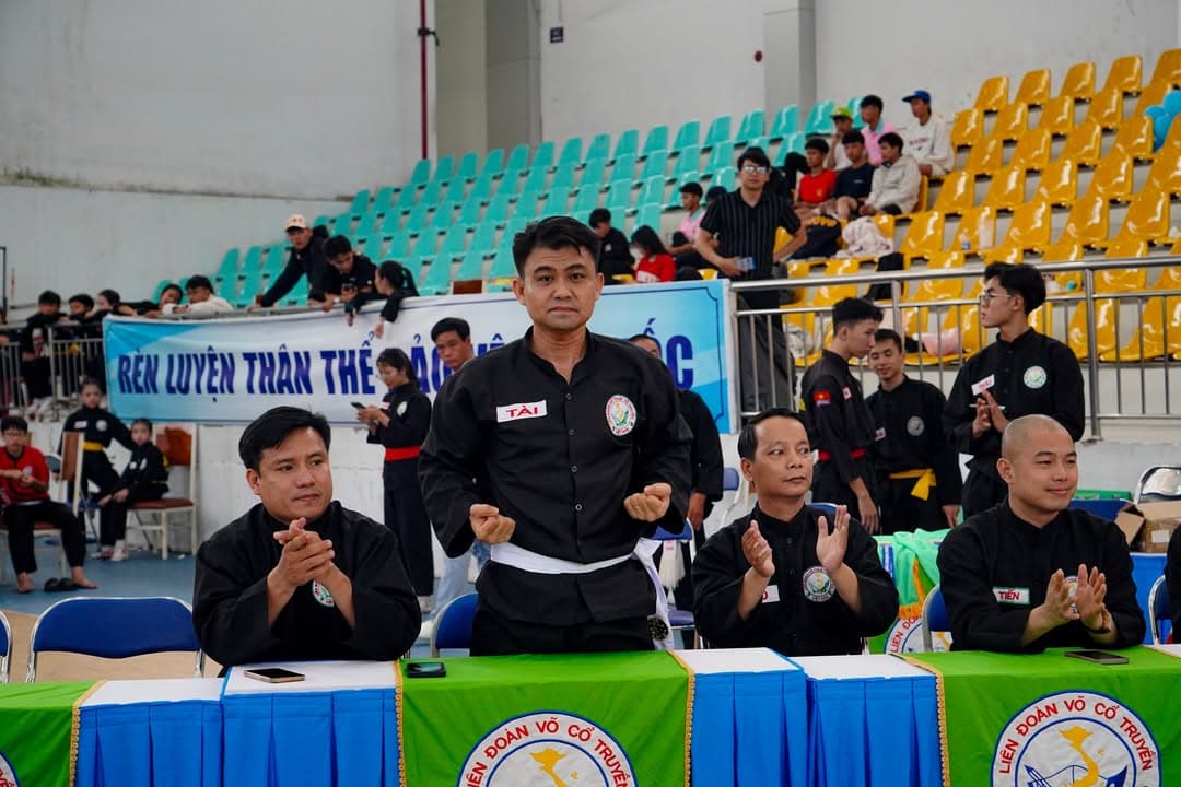 CHÚC MỪNG CÁC VÕ SINH PHẬT QUANG QUYỀN ĐẠT THÀNH TÍCH TẠI GIẢI VÕ CỔ TRUYỀN VÔ ĐỊCH TRẺ… — hình 37