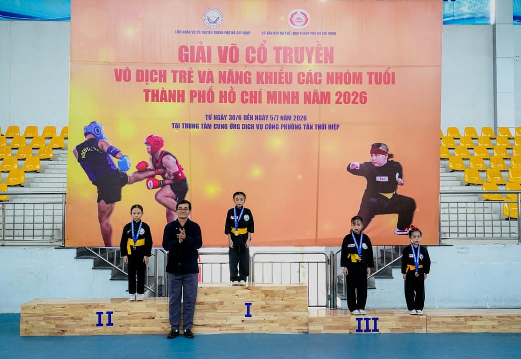 CHÚC MỪNG CÁC VÕ SINH PHẬT QUANG QUYỀN ĐẠT THÀNH TÍCH TẠI GIẢI VÕ CỔ TRUYỀN VÔ ĐỊCH TRẺ… — hình 40
