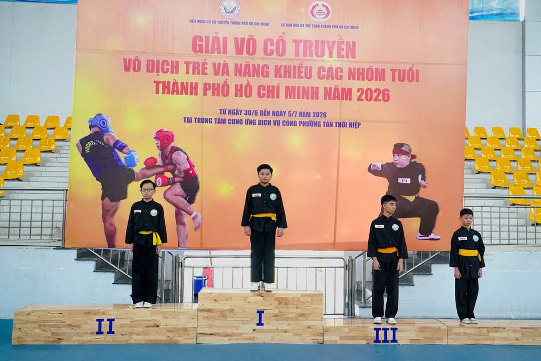CHÚC MỪNG CÁC VÕ SINH PHẬT QUANG QUYỀN ĐẠT THÀNH TÍCH TẠI GIẢI VÕ CỔ TRUYỀN VÔ ĐỊCH TRẺ… — hình 41