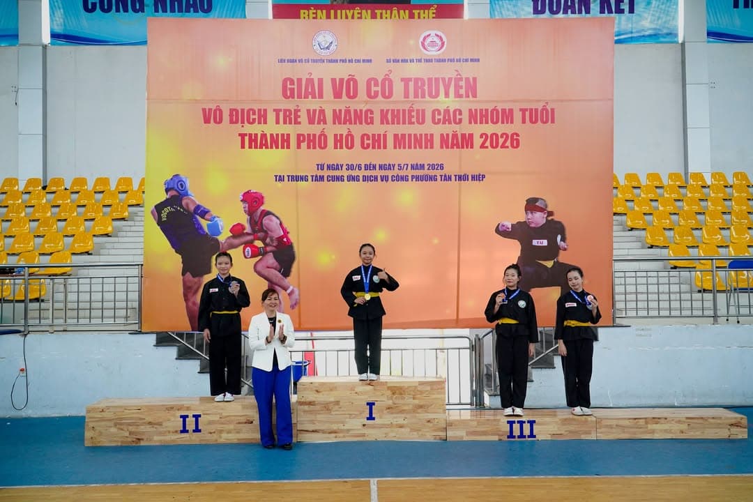 CHÚC MỪNG CÁC VÕ SINH PHẬT QUANG QUYỀN ĐẠT THÀNH TÍCH TẠI GIẢI VÕ CỔ TRUYỀN VÔ ĐỊCH TRẺ… — hình 46