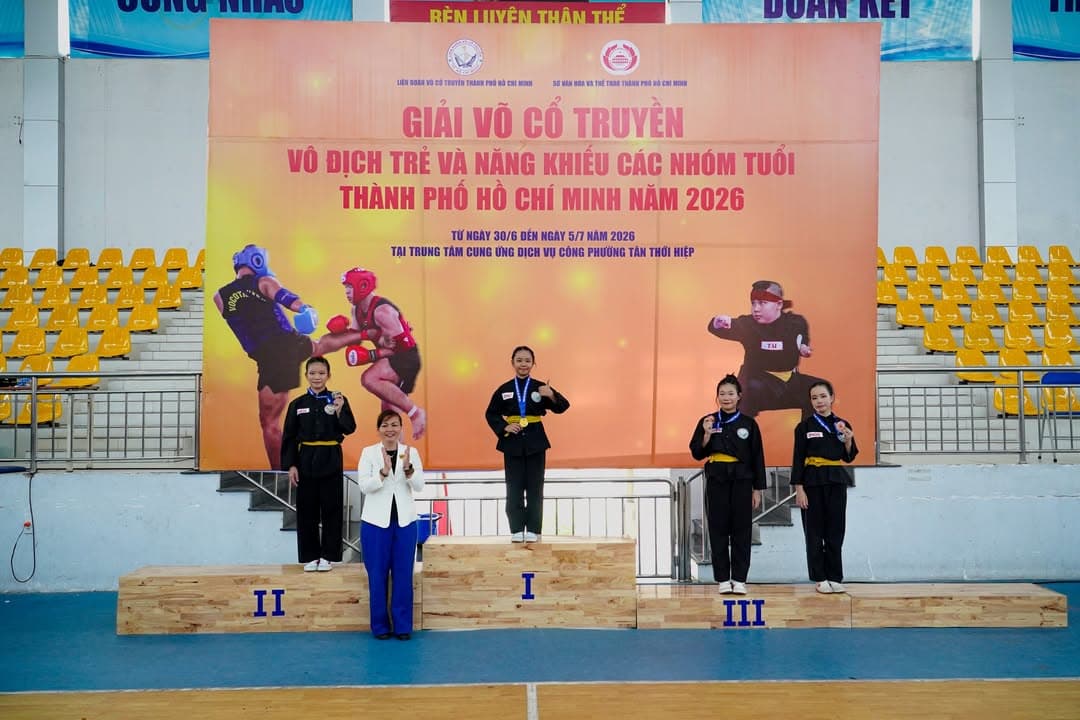 CHÚC MỪNG CÁC VÕ SINH PHẬT QUANG QUYỀN ĐẠT THÀNH TÍCH TẠI GIẢI VÕ CỔ TRUYỀN VÔ ĐỊCH TRẺ… — hình 47