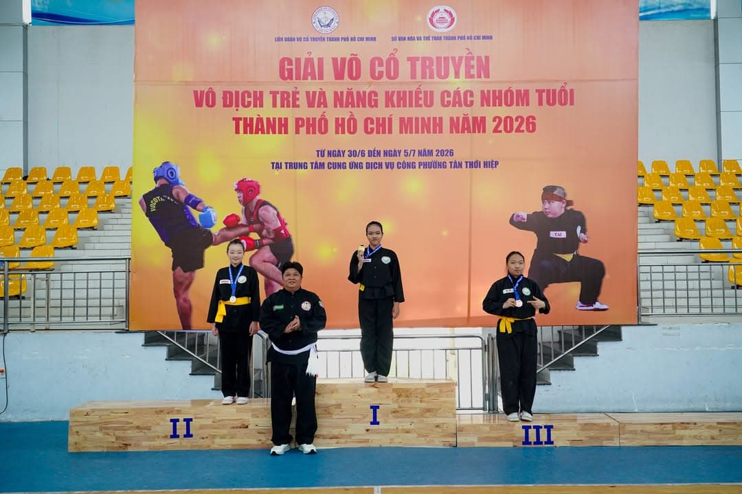 CHÚC MỪNG CÁC VÕ SINH PHẬT QUANG QUYỀN ĐẠT THÀNH TÍCH TẠI GIẢI VÕ CỔ TRUYỀN VÔ ĐỊCH TRẺ… — hình 55