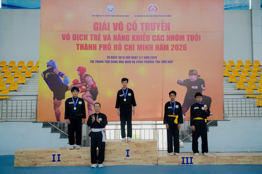 CHÚC MỪNG CÁC VÕ SINH PHẬT QUANG QUYỀN ĐẠT THÀNH TÍCH TẠI GIẢI VÕ CỔ TRUYỀN VÔ ĐỊCH TRẺ… — hình 56