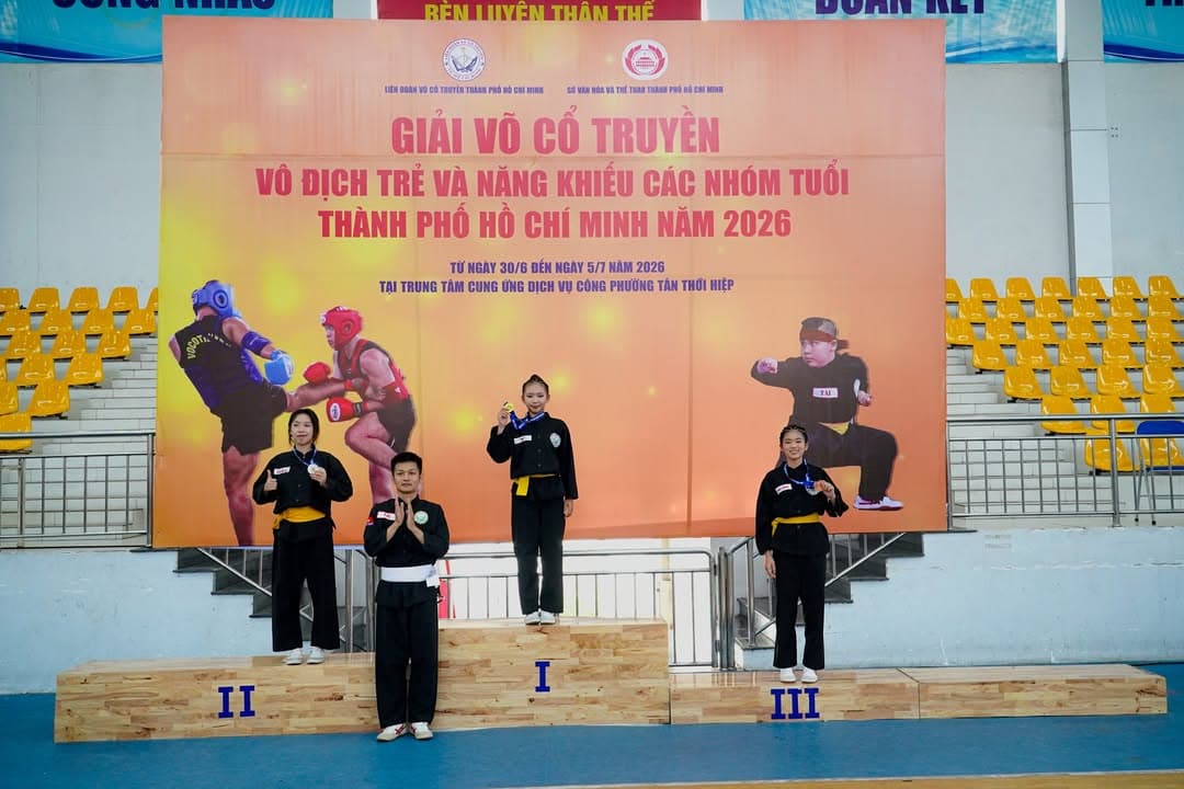 CHÚC MỪNG CÁC VÕ SINH PHẬT QUANG QUYỀN ĐẠT THÀNH TÍCH TẠI GIẢI VÕ CỔ TRUYỀN VÔ ĐỊCH TRẺ… — hình 59