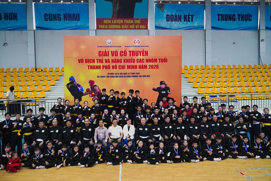 CHÚC MỪNG CÁC VÕ SINH PHẬT QUANG QUYỀN ĐẠT THÀNH TÍCH TẠI GIẢI VÕ CỔ TRUYỀN VÔ ĐỊCH TRẺ… — hình 65
