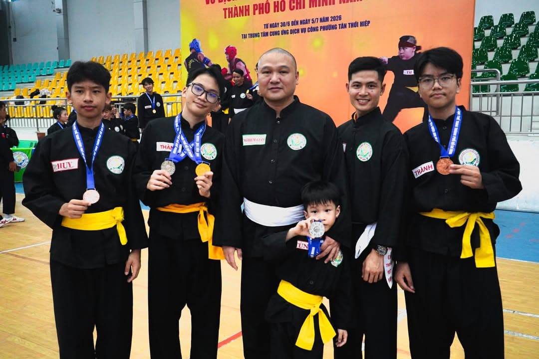 CHÚC MỪNG CÁC VÕ SINH PHẬT QUANG QUYỀN ĐẠT THÀNH TÍCH TẠI GIẢI VÕ CỔ TRUYỀN VÔ ĐỊCH TRẺ… — hình 72