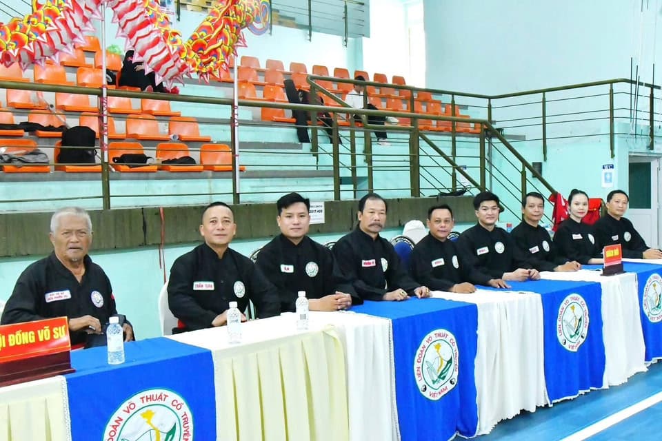 HỪNG HỰC HÀO KHÍ TẠI KHAI MẠC KÌ THI NÂNG ĐAI, ĐỔI ĐAI VÕ CỔ TRUYỀN QUỐC GIA LẦN THỨ I… — hình 8