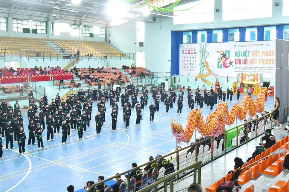 HỪNG HỰC HÀO KHÍ TẠI KHAI MẠC KÌ THI NÂNG ĐAI, ĐỔI ĐAI VÕ CỔ TRUYỀN QUỐC GIA LẦN THỨ I… — hình 20