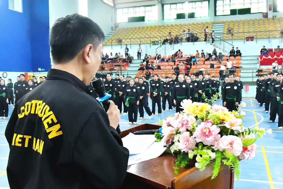 HỪNG HỰC HÀO KHÍ TẠI KHAI MẠC KÌ THI NÂNG ĐAI, ĐỔI ĐAI VÕ CỔ TRUYỀN QUỐC GIA LẦN THỨ I… — hình 21