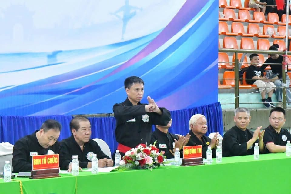 HỪNG HỰC HÀO KHÍ TẠI KHAI MẠC KÌ THI NÂNG ĐAI, ĐỔI ĐAI VÕ CỔ TRUYỀN QUỐC GIA LẦN THỨ I… — hình 27