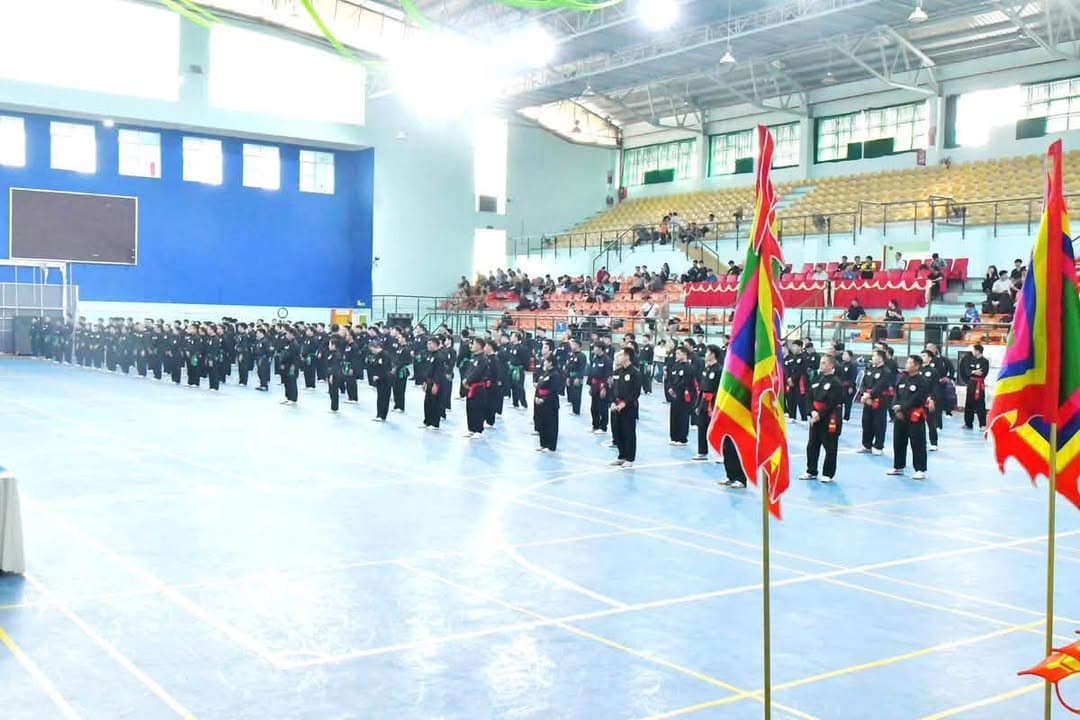 HỪNG HỰC HÀO KHÍ TẠI KHAI MẠC KÌ THI NÂNG ĐAI, ĐỔI ĐAI VÕ CỔ TRUYỀN QUỐC GIA LẦN THỨ I… — hình 47