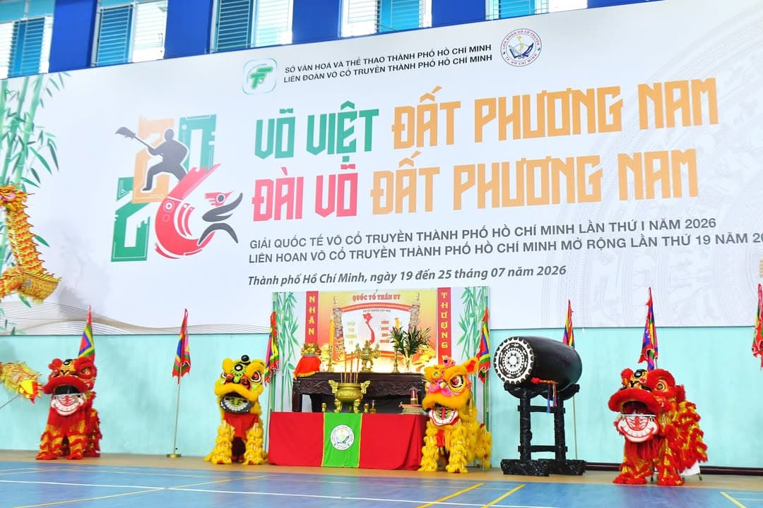 HỪNG HỰC HÀO KHÍ TẠI KHAI MẠC KÌ THI NÂNG ĐAI, ĐỔI ĐAI VÕ CỔ TRUYỀN QUỐC GIA LẦN THỨ I… — hình 64
