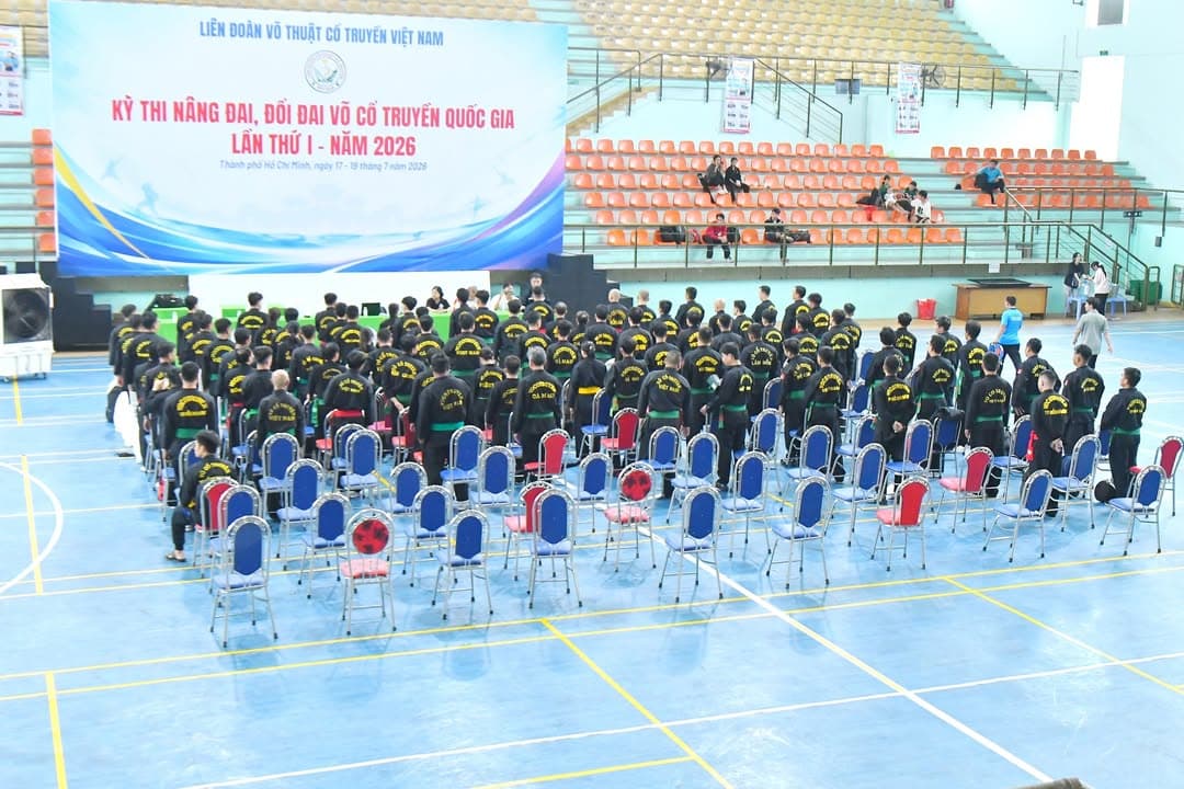 HỪNG HỰC HÀO KHÍ TẠI KHAI MẠC KÌ THI NÂNG ĐAI, ĐỔI ĐAI VÕ CỔ TRUYỀN QUỐC GIA LẦN THỨ I… — hình 70