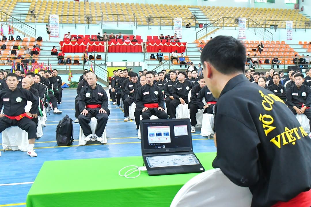 HỪNG HỰC HÀO KHÍ TẠI KHAI MẠC KÌ THI NÂNG ĐAI, ĐỔI ĐAI VÕ CỔ TRUYỀN QUỐC GIA LẦN THỨ I… — hình 76