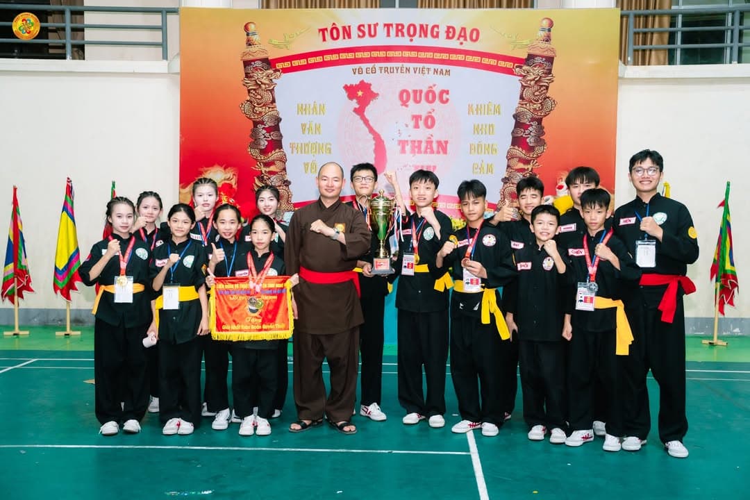 CHÚC MỪNG VÕ SINH, MÔN SINH PHẬT QUANG QUYỀN ĐÃ ĐẠT THÀNH TÍCH TẠI GIẢI CÚP VÔ ĐỊCH VÕ… — hình 2