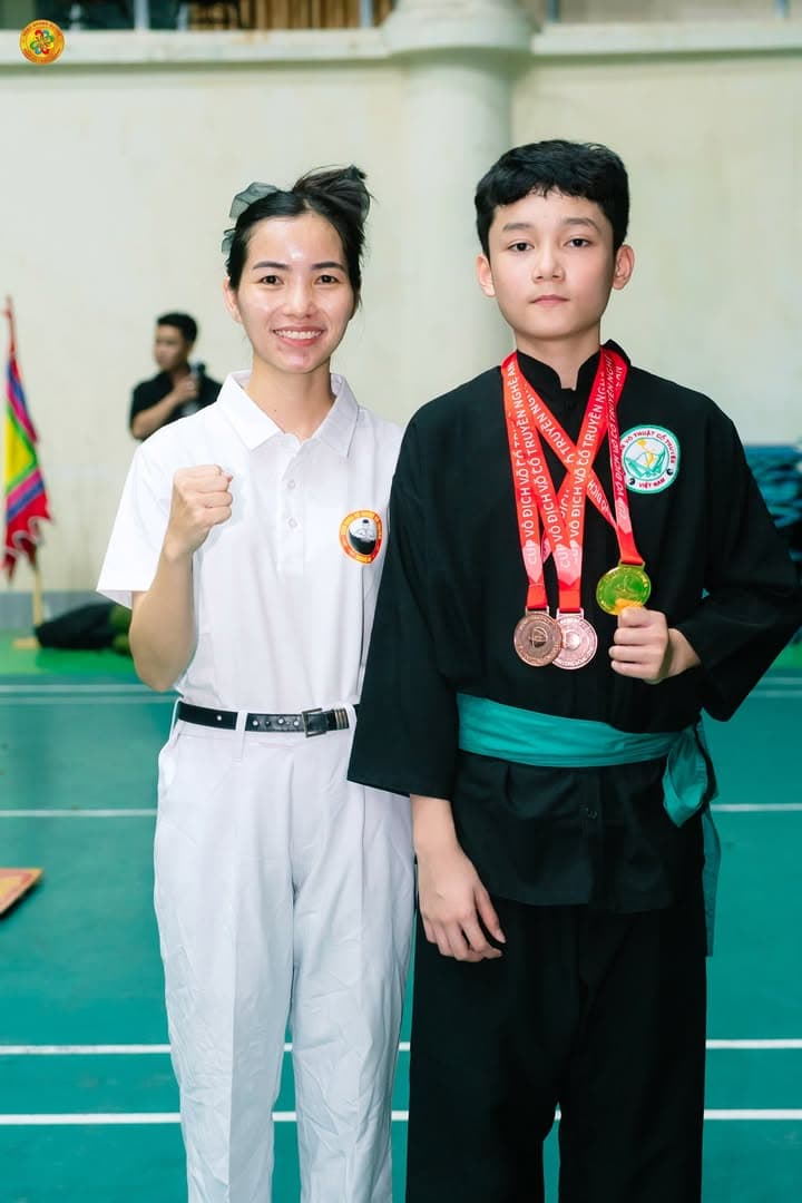 CHÚC MỪNG VÕ SINH, MÔN SINH PHẬT QUANG QUYỀN ĐÃ ĐẠT THÀNH TÍCH TẠI GIẢI CÚP VÔ ĐỊCH VÕ… — hình 8