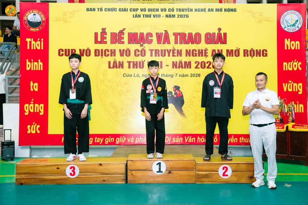 CHÚC MỪNG VÕ SINH, MÔN SINH PHẬT QUANG QUYỀN ĐÃ ĐẠT THÀNH TÍCH TẠI GIẢI CÚP VÔ ĐỊCH VÕ… — hình 10