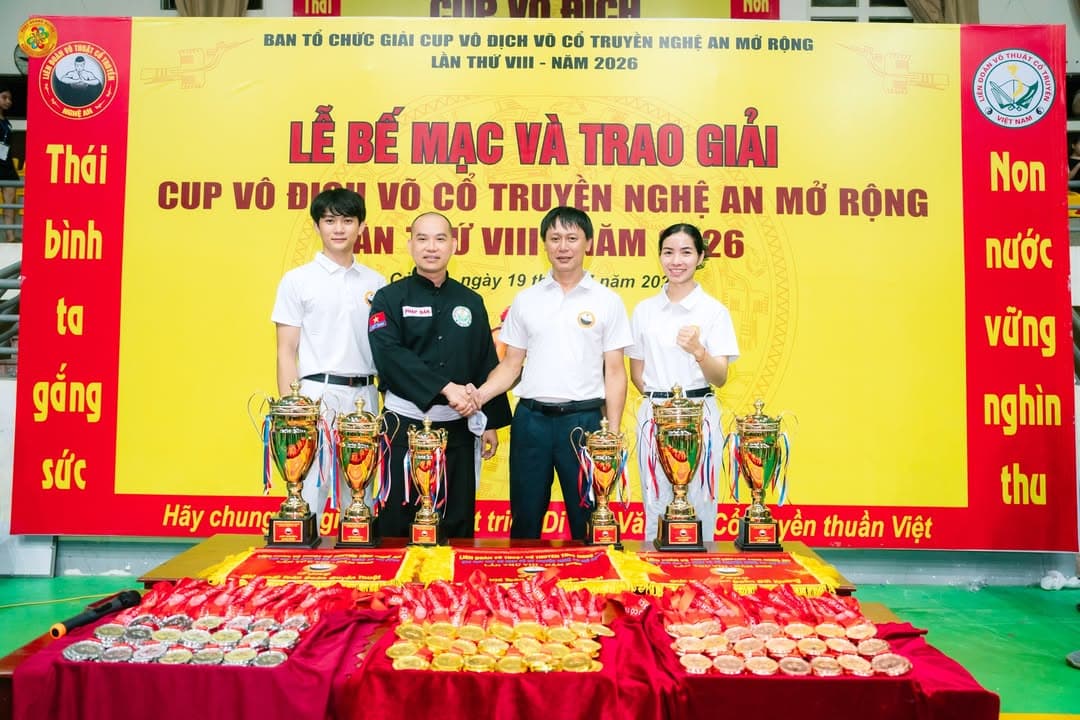 CHÚC MỪNG VÕ SINH, MÔN SINH PHẬT QUANG QUYỀN ĐÃ ĐẠT THÀNH TÍCH TẠI GIẢI CÚP VÔ ĐỊCH VÕ… — hình 17