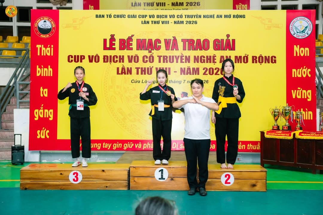 CHÚC MỪNG VÕ SINH, MÔN SINH PHẬT QUANG QUYỀN ĐÃ ĐẠT THÀNH TÍCH TẠI GIẢI CÚP VÔ ĐỊCH VÕ… — hình 32