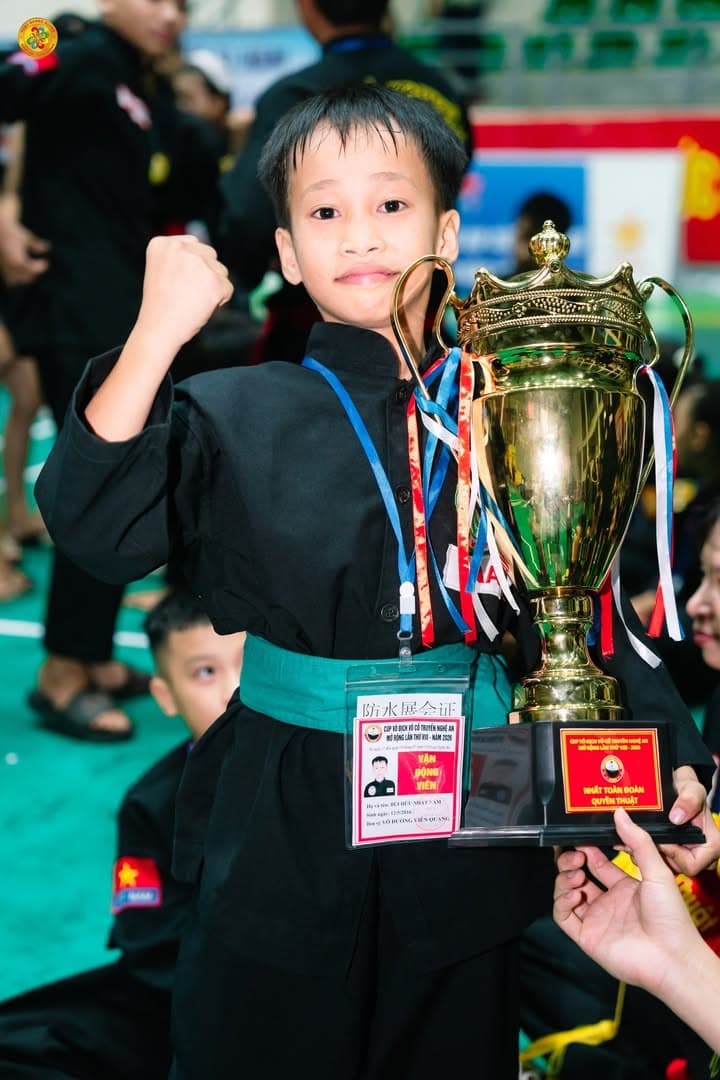 CHÚC MỪNG VÕ SINH, MÔN SINH PHẬT QUANG QUYỀN ĐÃ ĐẠT THÀNH TÍCH TẠI GIẢI CÚP VÔ ĐỊCH VÕ… — hình 41