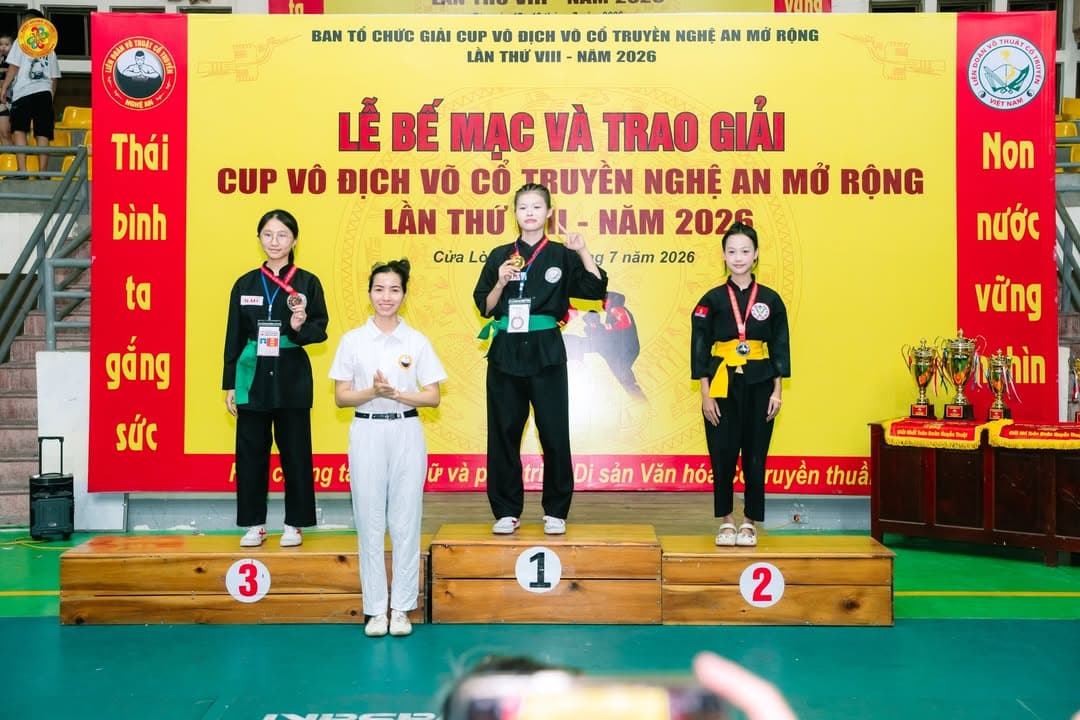 CHÚC MỪNG VÕ SINH, MÔN SINH PHẬT QUANG QUYỀN ĐÃ ĐẠT THÀNH TÍCH TẠI GIẢI CÚP VÔ ĐỊCH VÕ… — hình 92