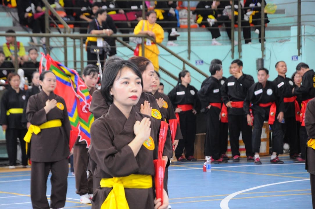 HÌNH ẢNH CÁC VÕ SINH, MÔN SINH PHẬT QUANG QUYỀN TẠI LIÊN HOAN VÕ VIỆT ĐẤT PHƯƠNG NAM NĂ… — hình 28