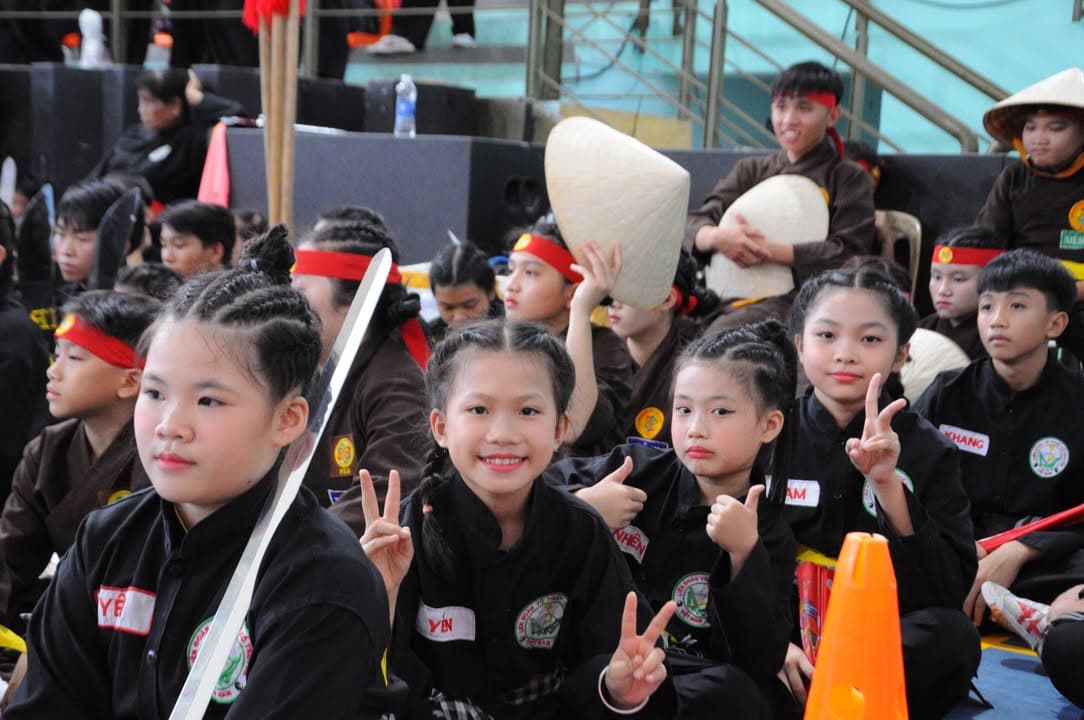 HÌNH ẢNH CÁC VÕ SINH, MÔN SINH PHẬT QUANG QUYỀN TẠI LIÊN HOAN VÕ VIỆT ĐẤT PHƯƠNG NAM NĂ… — hình 30