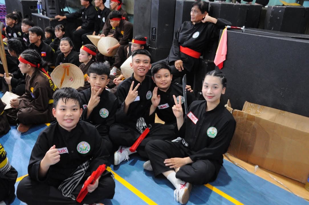 HÌNH ẢNH CÁC VÕ SINH, MÔN SINH PHẬT QUANG QUYỀN TẠI LIÊN HOAN VÕ VIỆT ĐẤT PHƯƠNG NAM NĂ… — hình 32