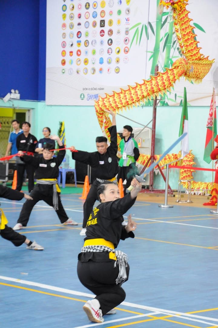 HÌNH ẢNH CÁC VÕ SINH, MÔN SINH PHẬT QUANG QUYỀN TẠI LIÊN HOAN VÕ VIỆT ĐẤT PHƯƠNG NAM NĂ… — hình 38