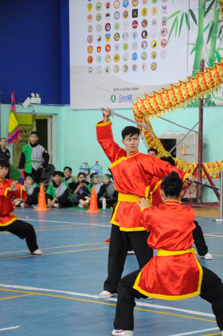 HÌNH ẢNH CÁC VÕ SINH, MÔN SINH PHẬT QUANG QUYỀN TẠI LIÊN HOAN VÕ VIỆT ĐẤT PHƯƠNG NAM NĂ… — hình 50