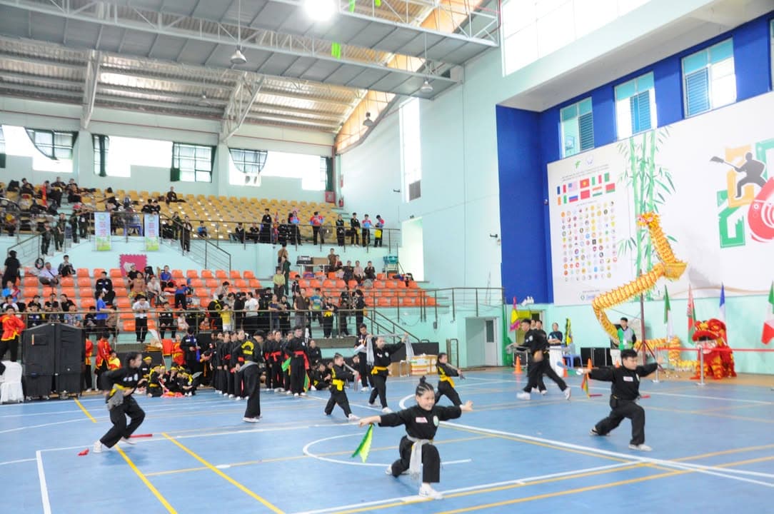 HÌNH ẢNH CÁC VÕ SINH, MÔN SINH PHẬT QUANG QUYỀN TẠI LIÊN HOAN VÕ VIỆT ĐẤT PHƯƠNG NAM NĂ… — hình 51