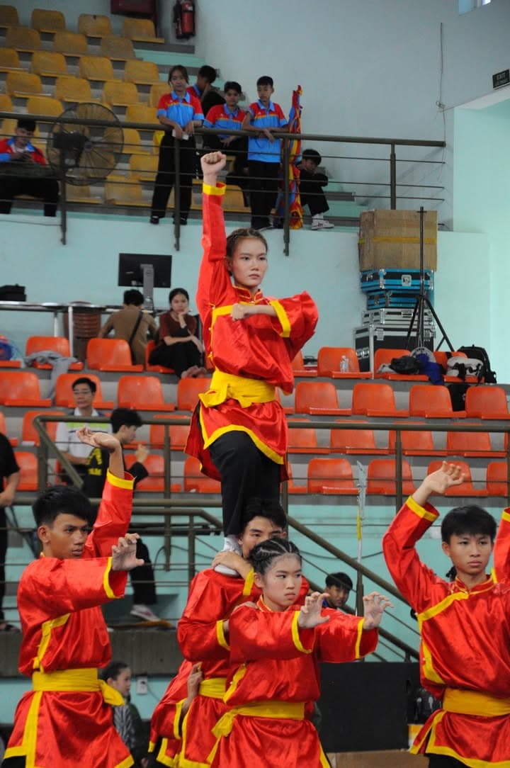 HÌNH ẢNH CÁC VÕ SINH, MÔN SINH PHẬT QUANG QUYỀN TẠI LIÊN HOAN VÕ VIỆT ĐẤT PHƯƠNG NAM NĂ… — hình 60