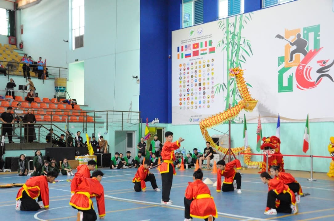 HÌNH ẢNH CÁC VÕ SINH, MÔN SINH PHẬT QUANG QUYỀN TẠI LIÊN HOAN VÕ VIỆT ĐẤT PHƯƠNG NAM NĂ… — hình 63