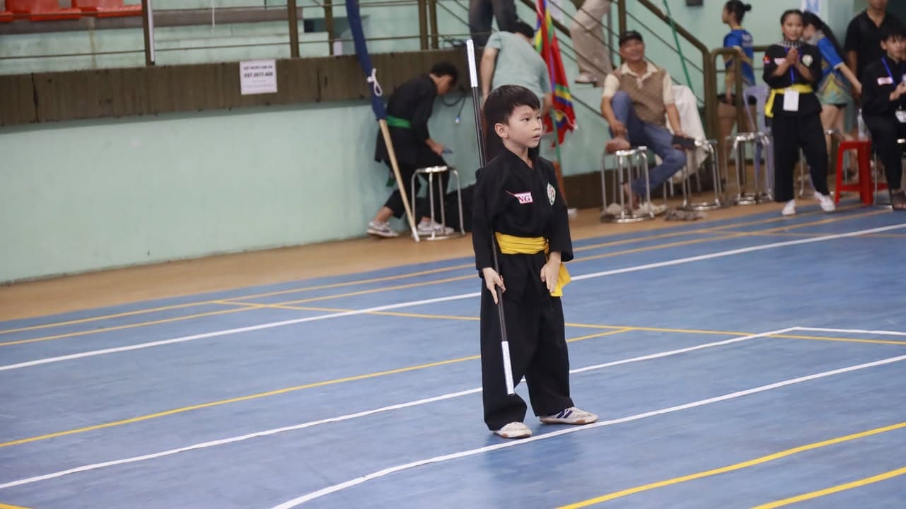 HÌNH ẢNH CÁC VÕ SINH, MÔN SINH PHẬT QUANG QUYỀN TẠI LIÊN HOAN VÕ VIỆT ĐẤT PHƯƠNG NAM NĂ… — hình 76