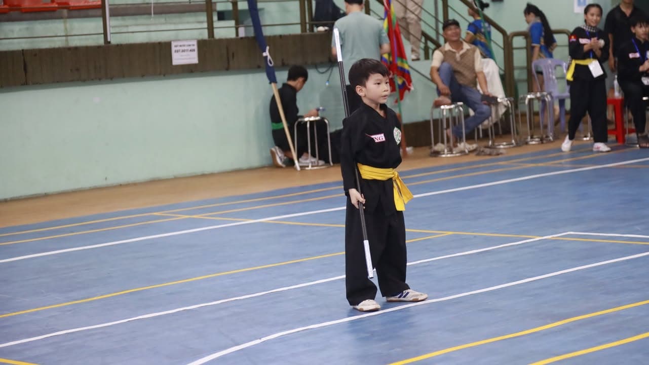 HÌNH ẢNH CÁC VÕ SINH, MÔN SINH PHẬT QUANG QUYỀN TẠI LIÊN HOAN VÕ VIỆT ĐẤT PHƯƠNG NAM NĂ… — hình 77