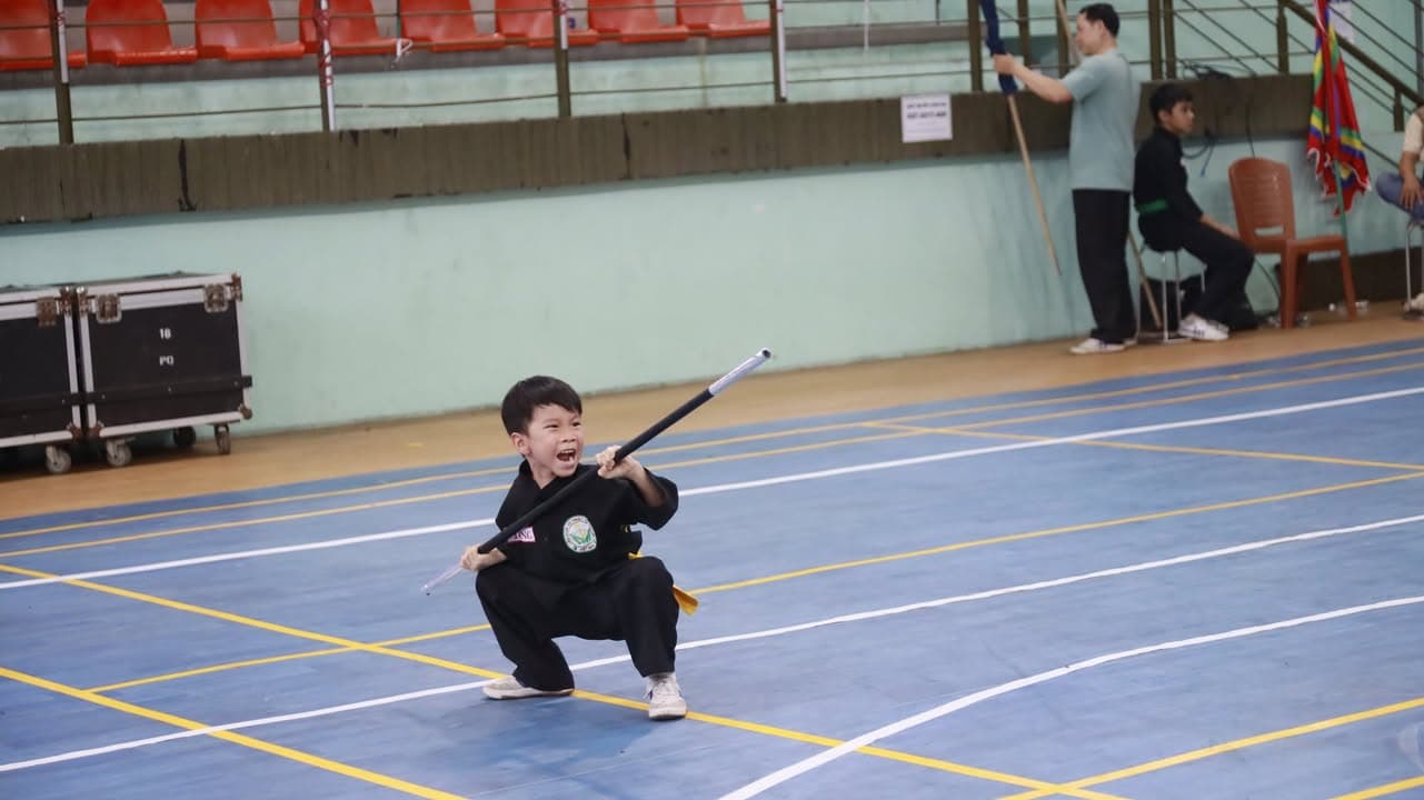 HÌNH ẢNH CÁC VÕ SINH, MÔN SINH PHẬT QUANG QUYỀN TẠI LIÊN HOAN VÕ VIỆT ĐẤT PHƯƠNG NAM NĂ… — hình 83