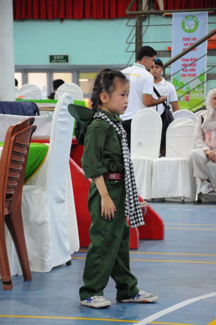 HÌNH ẢNH CÁC VÕ SINH, MÔN SINH PHẬT QUANG QUYỀN TẠI LIÊN HOAN VÕ VIỆT ĐẤT PHƯƠNG NAM NĂ… — hình 99