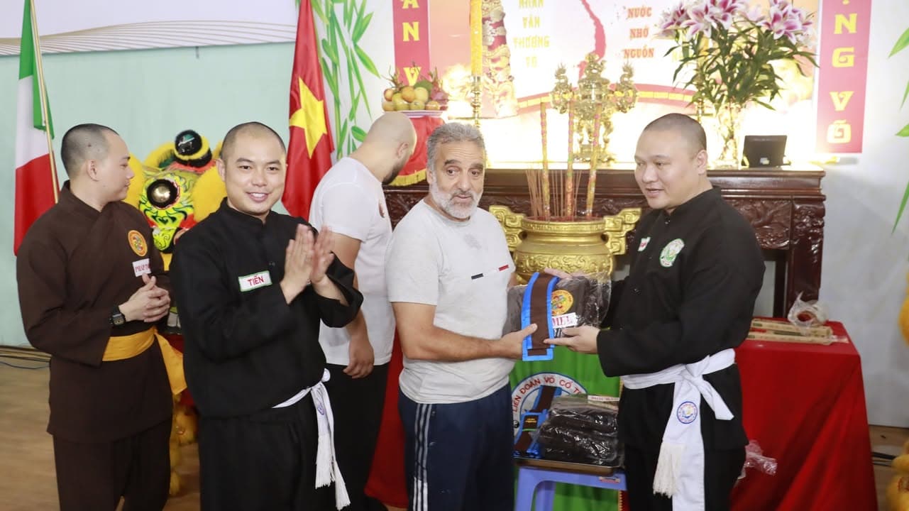 CHÀO MỪNG PHẬT QUANG QUYỀN ALGERIA – CHÀO MỪNG NHỮNG NGƯỜI ANH EM TỪ CHÂU PHI VỀ CHUNG… — hình 42