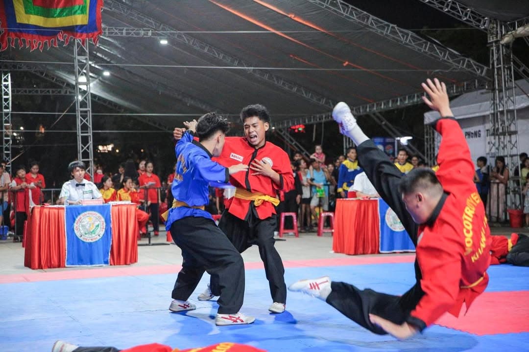 ĐÊM QUA LÀ MỘT ĐÊM THẬT TUYỆT ĐỐI VỚI NHƯNG AI MÊ VÕ CỔ TRUYỀN — hình 23