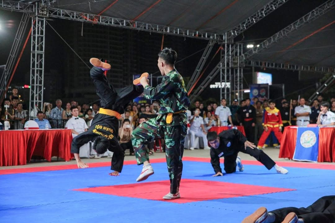 ĐÊM QUA LÀ MỘT ĐÊM THẬT TUYỆT ĐỐI VỚI NHƯNG AI MÊ VÕ CỔ TRUYỀN — hình 33
