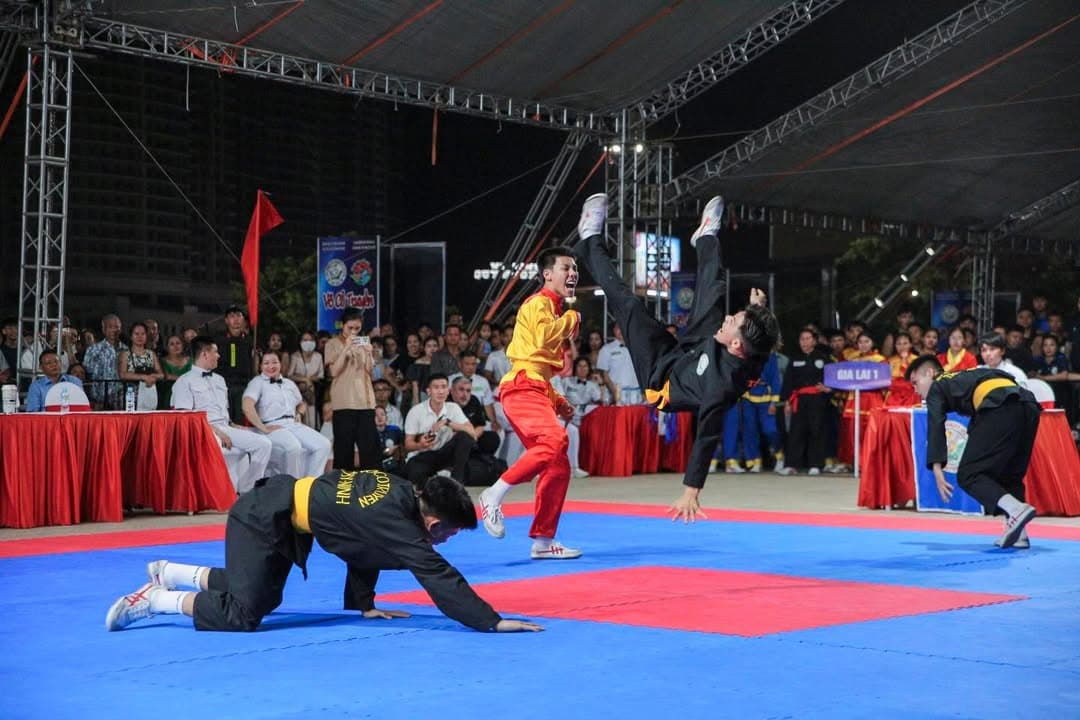ĐÊM QUA LÀ MỘT ĐÊM THẬT TUYỆT ĐỐI VỚI NHƯNG AI MÊ VÕ CỔ TRUYỀN — hình 42