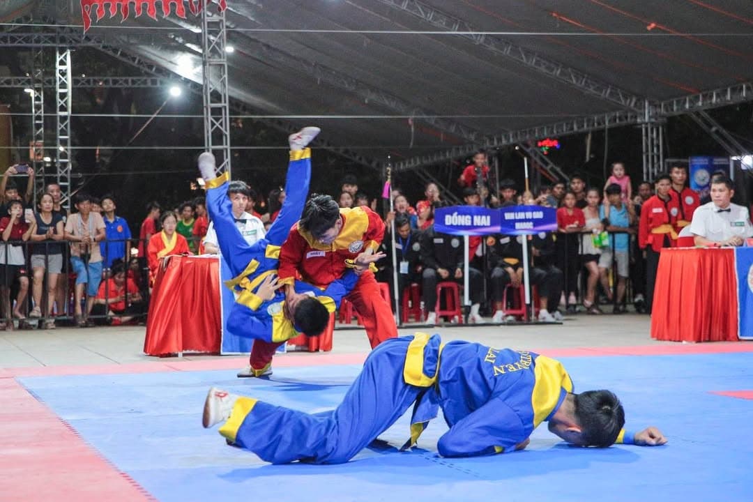 ĐÊM QUA LÀ MỘT ĐÊM THẬT TUYỆT ĐỐI VỚI NHƯNG AI MÊ VÕ CỔ TRUYỀN — hình 45