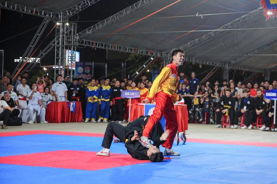 ĐÊM QUA LÀ MỘT ĐÊM THẬT TUYỆT ĐỐI VỚI NHƯNG AI MÊ VÕ CỔ TRUYỀN — hình 55
