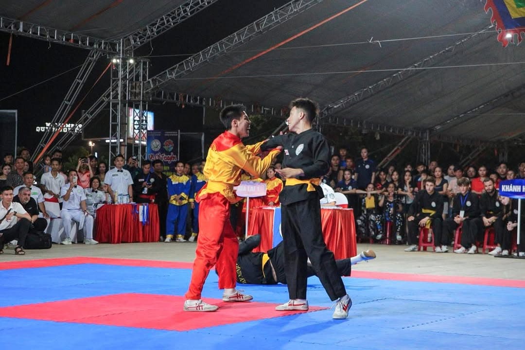 ĐÊM QUA LÀ MỘT ĐÊM THẬT TUYỆT ĐỐI VỚI NHƯNG AI MÊ VÕ CỔ TRUYỀN — hình 57