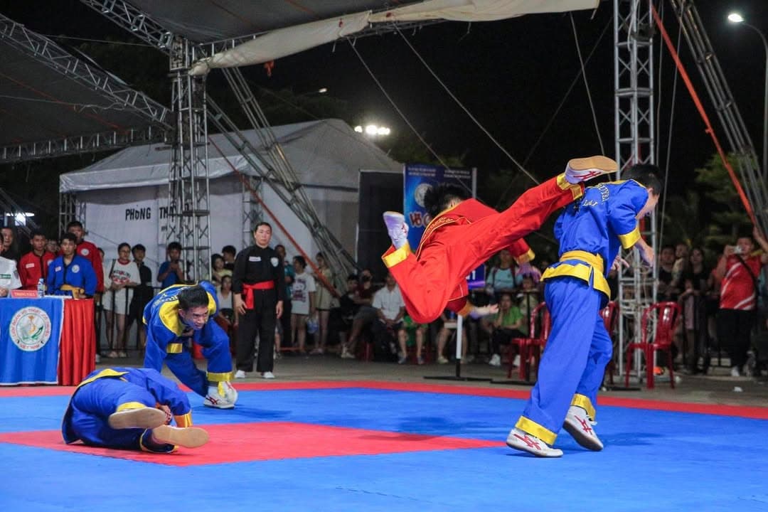 ĐÊM QUA LÀ MỘT ĐÊM THẬT TUYỆT ĐỐI VỚI NHƯNG AI MÊ VÕ CỔ TRUYỀN — hình 65