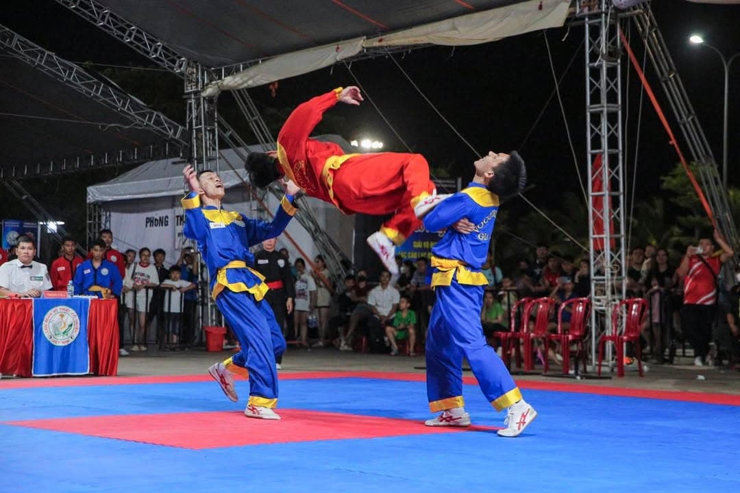ĐÊM QUA LÀ MỘT ĐÊM THẬT TUYỆT ĐỐI VỚI NHƯNG AI MÊ VÕ CỔ TRUYỀN — hình 80