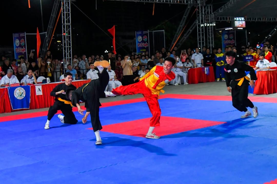 ĐÊM QUA LÀ MỘT ĐÊM THẬT TUYỆT ĐỐI VỚI NHƯNG AI MÊ VÕ CỔ TRUYỀN — hình 92