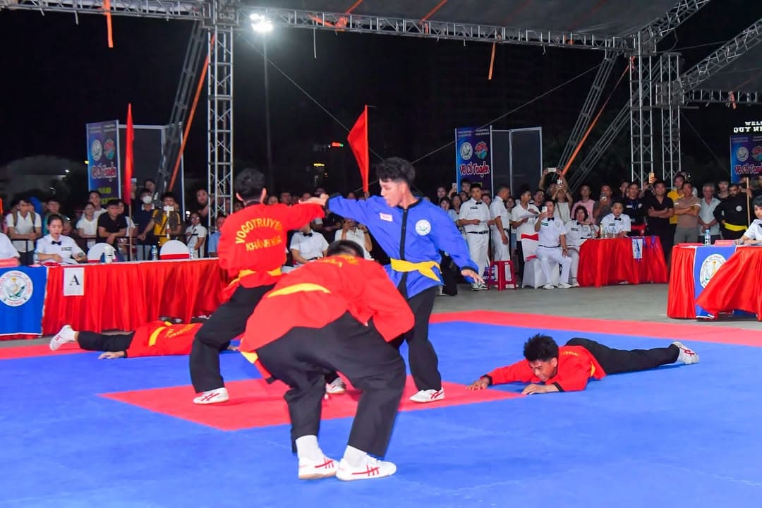 ĐÊM QUA LÀ MỘT ĐÊM THẬT TUYỆT ĐỐI VỚI NHƯNG AI MÊ VÕ CỔ TRUYỀN — hình 93
