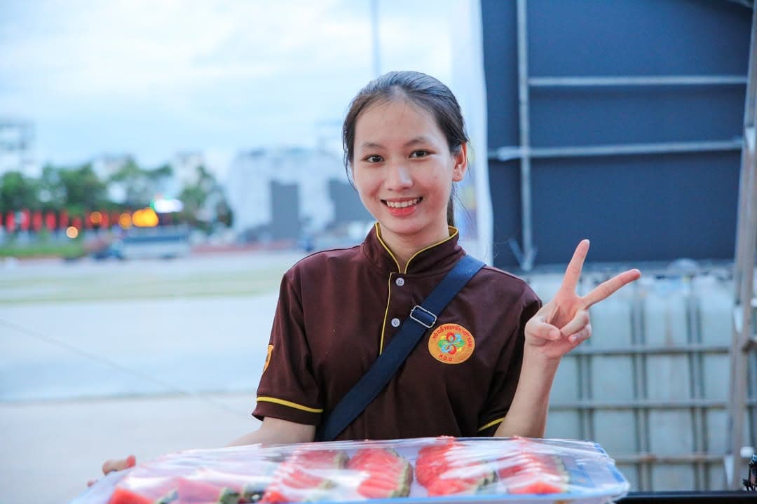 BẮT TRỌN' NHỮNG KHOẢNH KHẮC ĐÊM BÁN KẾT RỰC CHÁY! — hình 4