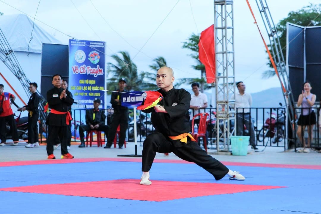 BẮT TRỌN' NHỮNG KHOẢNH KHẮC ĐÊM BÁN KẾT RỰC CHÁY! — hình 7